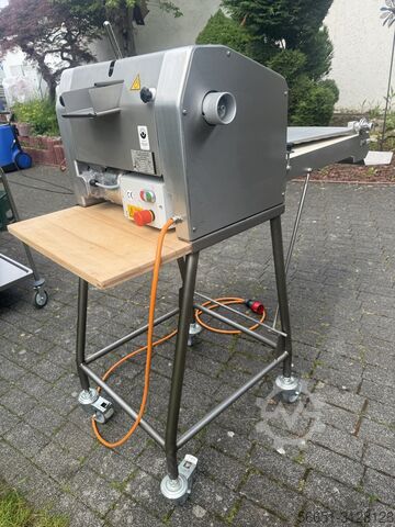 Mašina za pranje sudova sa haubom i provlačenjem ERKA WMB 30 Hörnchenwickelmaschine