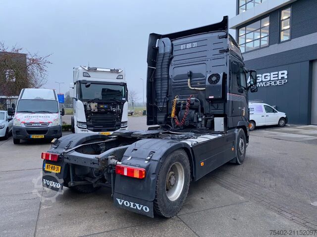 Estándar-SZM Volvo FH 16.600 Globetrotter XL / 2x Tank / Stand Air...