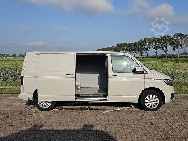 Carrinha de tejadilho alto VOLKSWAGEN TRANSPORTER 2.0 TDI T6.1 150Pk L2H1 Autm