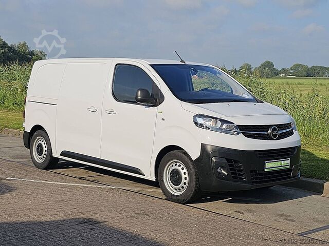 উঁচু ছাদের স্টেশন ওয়াগন OPEL VIVARO 1.5 L2H1 Airco Carplay!