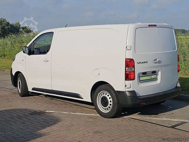উঁচু ছাদের স্টেশন ওয়াগন OPEL VIVARO 1.5 L2H1 Airco Carplay!