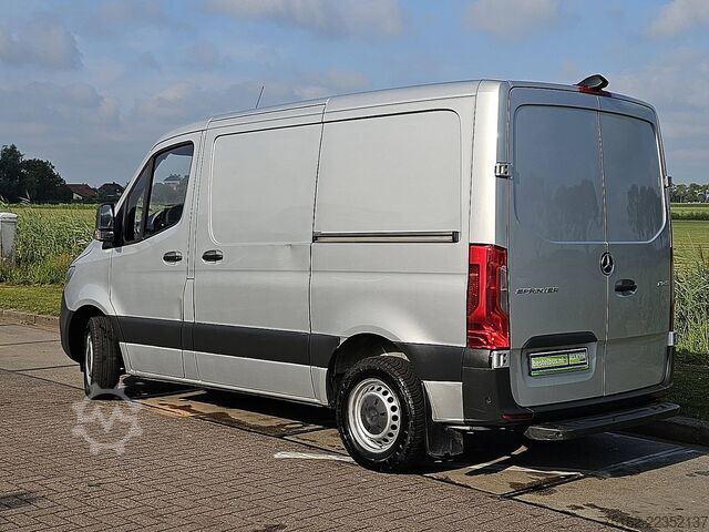 উঁচু ছাদের স্টেশন ওয়াগন MERCEDES-BENZ SPRINTER 311 L1H1 2xZijdeur Mbiux