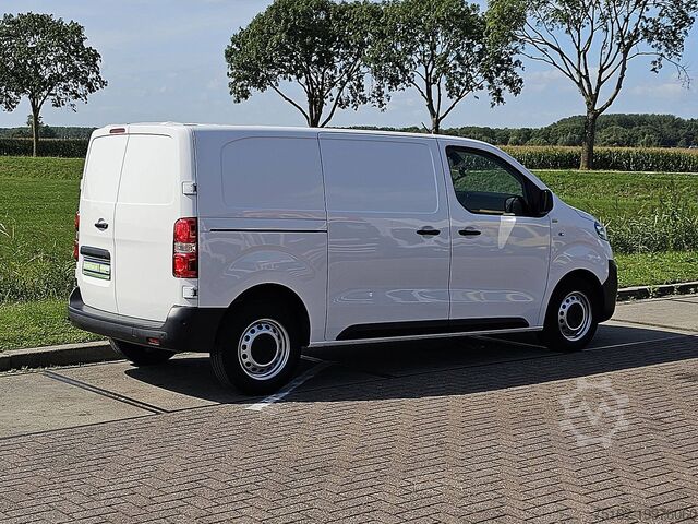 Camioneta familiar de techo alto OPEL VIVARO 2.0 L2 Navi Airco Euro6!