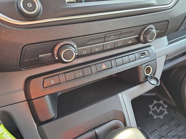 Camioneta familiar de techo alto OPEL VIVARO 2.0 L2 Navi Airco Euro6!