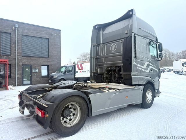 Standardni traktor jedinica DAF XF 440 FT mit Schubboden Hydraulik