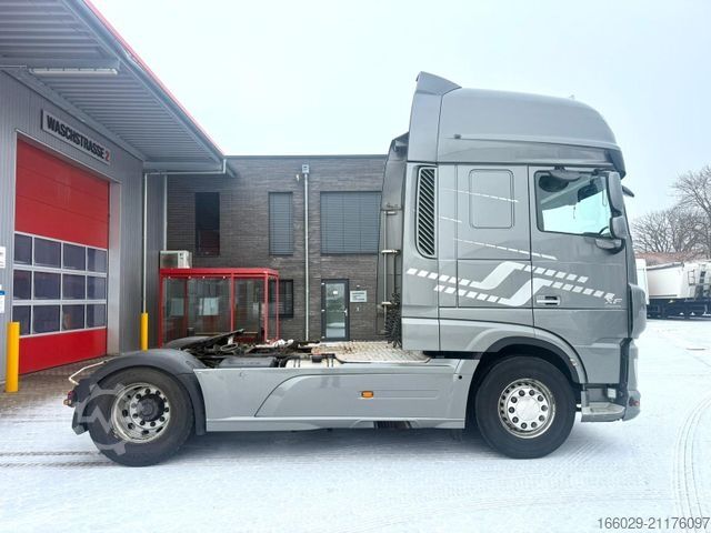 Standardni traktor jedinica DAF XF 440 FT mit Schubboden Hydraulik