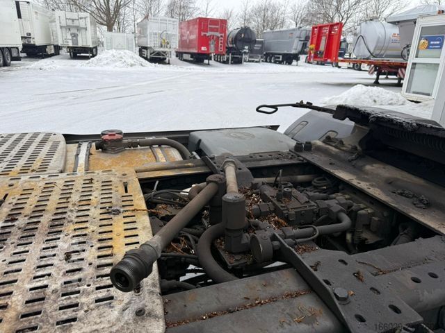 Standardni traktor jedinica DAF XF 440 FT mit Schubboden Hydraulik