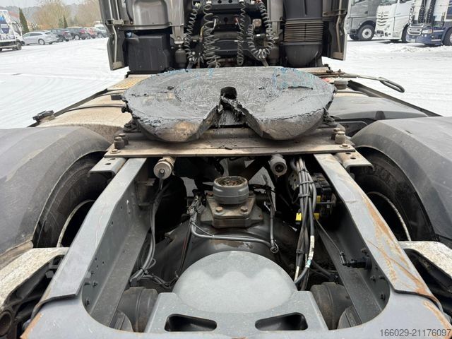 Standardni traktor jedinica DAF XF 440 FT mit Schubboden Hydraulik