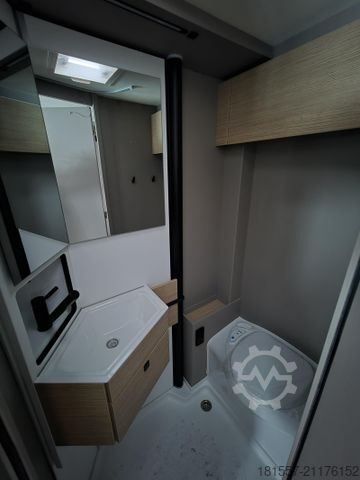 Caravana semiintegrada BÜRSTNER Campeo TD 676 G