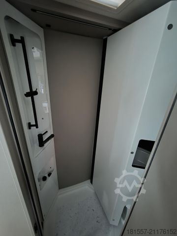 Caravana semiintegrada BÜRSTNER Campeo TD 676 G