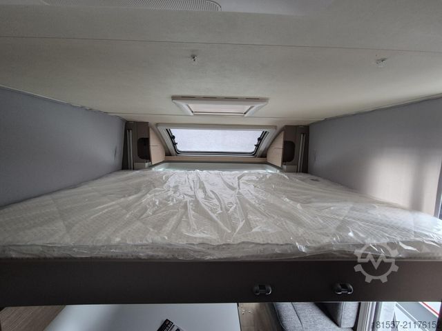 Caravana semiintegrada BÜRSTNER Campeo TD 676 G