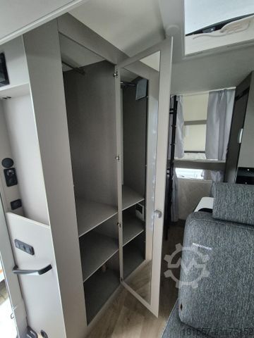 Caravana semiintegrada BÜRSTNER Campeo TD 676 G