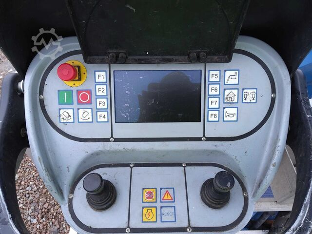 Platforma montirana na kamionu SYSTEM LIFT Palfinger P300 KS