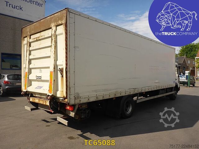 Kufor Volvo FL 220