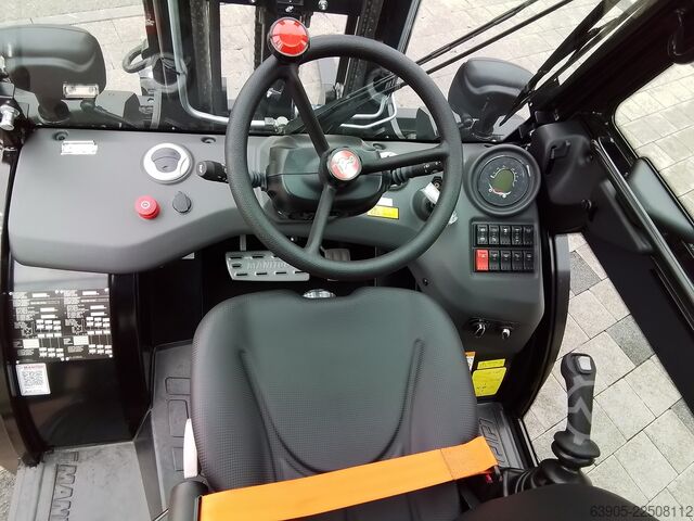 Terepemelő targonca Manitou MC 30-4