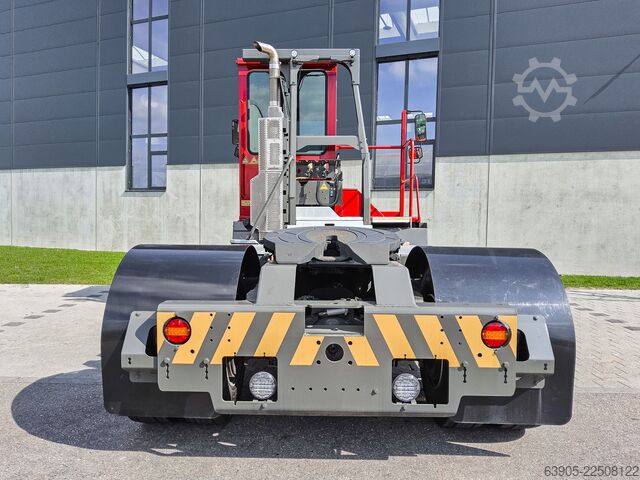 Traktor Terberg YT 220