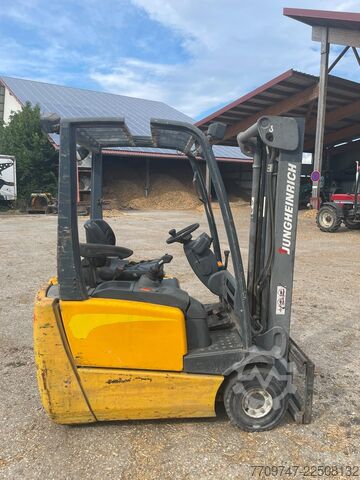 Carretilla elevadora frontal Jungheinrich EFG-DF15MPG+E98-310ZZ