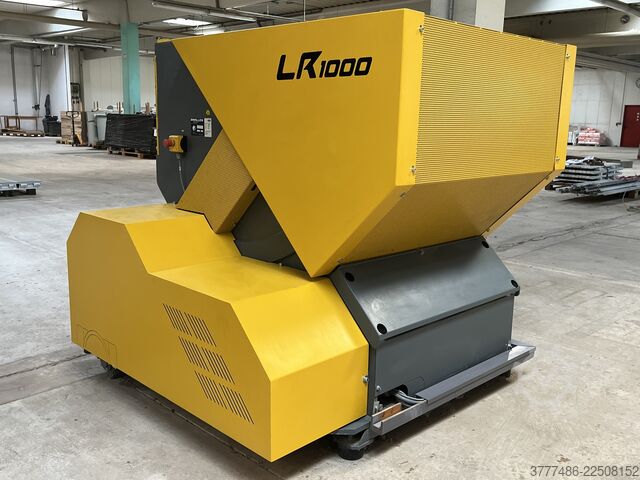 목재 파쇄기 Untha LR1000 22kW