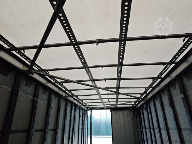 Semirremolque abierto con toldo Schmitz Cargobull S01 QuickSlide Liftachse Palettenanschl