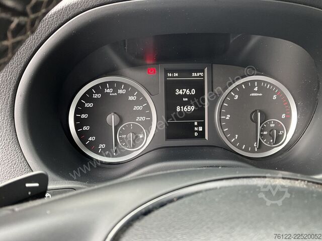  Mercedes-Benz Vito Tourer