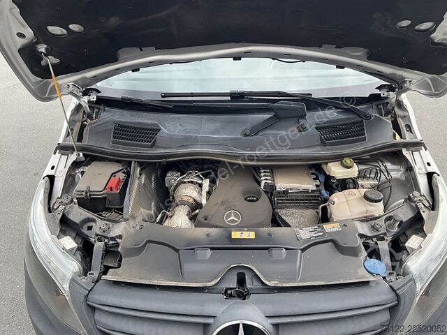  Mercedes-Benz Vito Tourer
