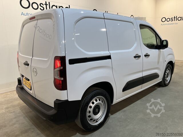 High-roof van Opel Combo 1.2 PureTech 110 PK L1 BENZINE / NIEUW MO...