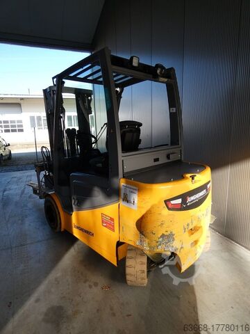 รถโฟล์คลิฟท์ไฟฟ้า 4 ล้อ Jungheinrich EFG S30 - 470 DZ