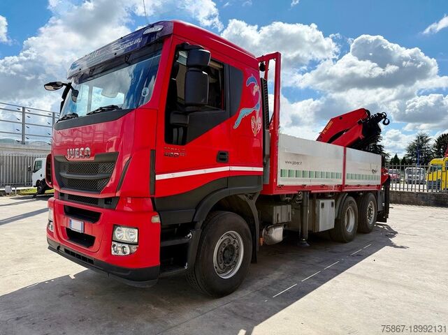 Truck with fixed body Iveco STRALIS 460