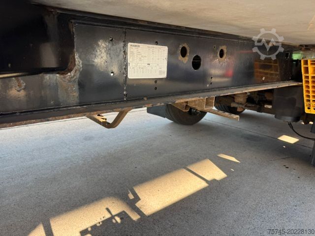 Semiremorcă frigorifică KRONE SD * CARRIER VECTOR 1450 * LIFT UND GELENKACHSE
