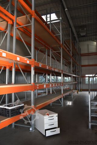 Depozit cu rafturi înalte Meta Multi Pal