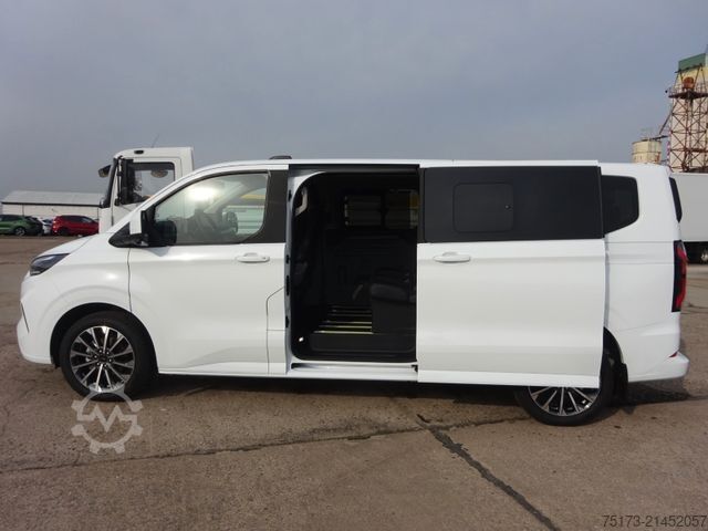 Minibus FORD Tourneo Custom L2 Titanium X Matrix Pano B&O AHK