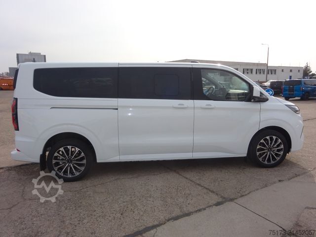 Minibus FORD Tourneo Custom L2 Titanium X Matrix Pano B&O AHK