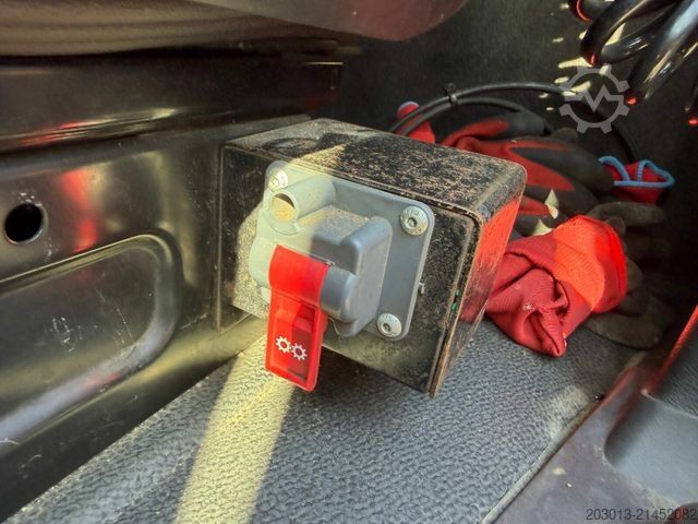 Camión de plataforma MERCEDES-BENZ Arocs 2648 6x4 3 Achs Pritsche Retarder