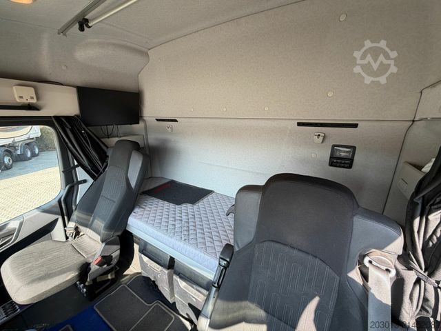 Camión de plataforma MERCEDES-BENZ Arocs 2648 6x4 3 Achs Pritsche Retarder