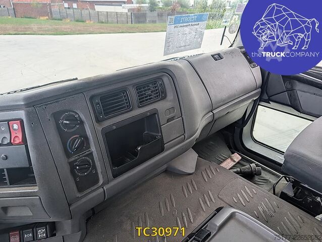 Kamion cisterna Renault Premium 270