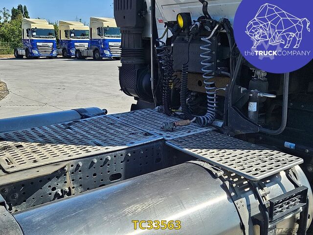  Iveco S-Way 460