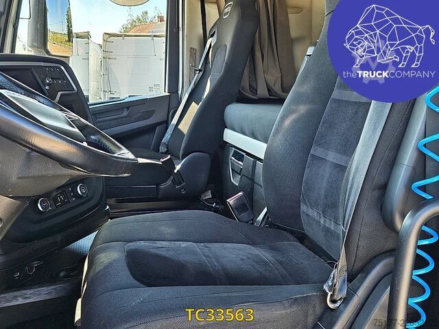 Iveco S-Way 460