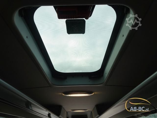 Motor coach MERCEDES-BENZ Tourismo RHD-M - 57 Sitze EURO 6
