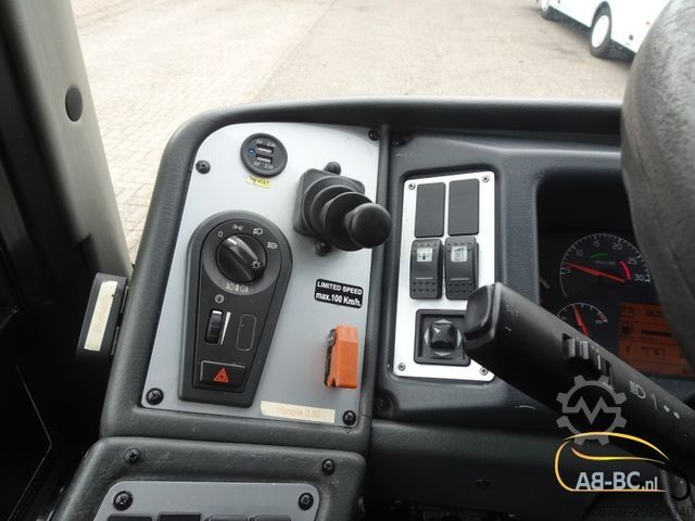 Motor coach VOLVO B9R Berkhof 55 Sitze EURO 5