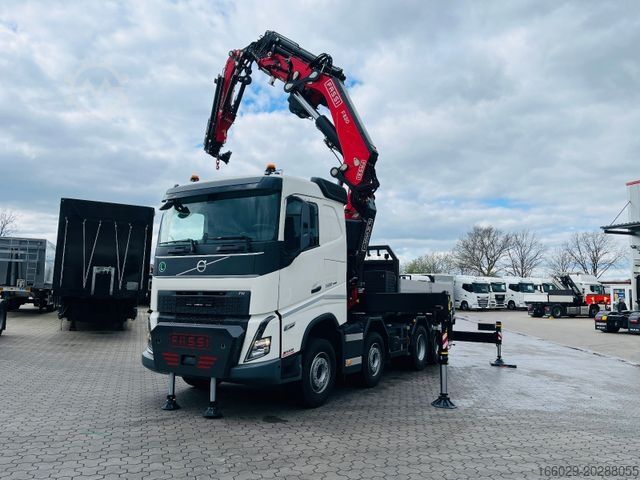 Teški kamion VOLVO FH 500 8x4 Kran F820 RA2.27 Jib & Winde Sofort
