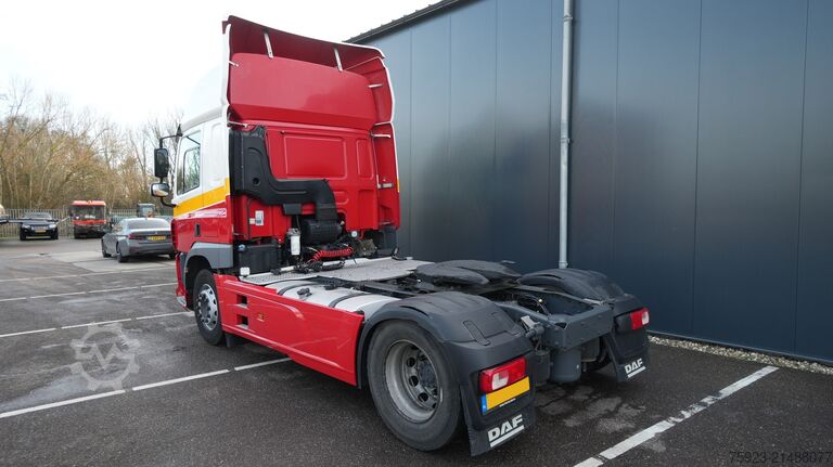 मानक SZM DAF CF 400 SSC tractor unit