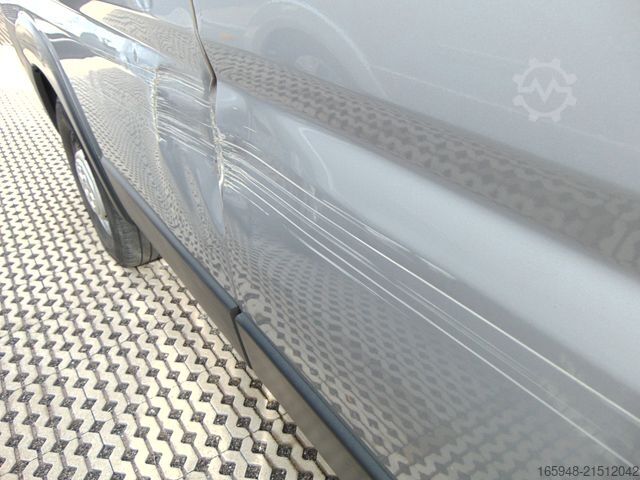 Kamper kombi PÖSSL 2 Win R Plus 165 PS Heavy - schöner Schaden