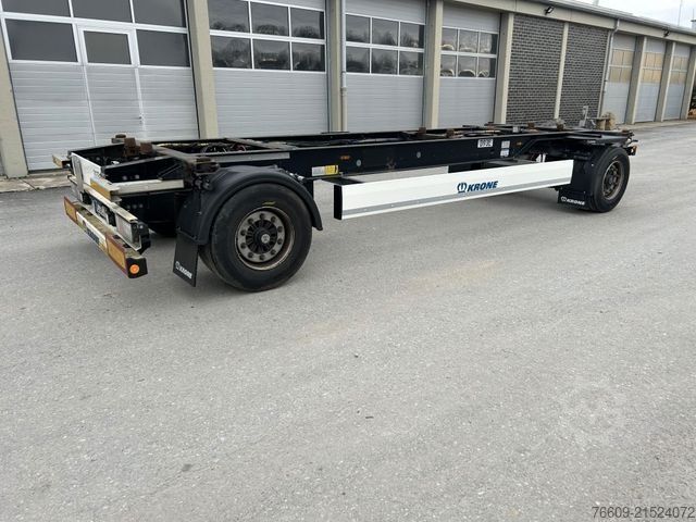 Priklopnik z menjalnim šasijem KRONE 2 Achswechselfahrgestell, Typ: MAXI AZW 18 eL3B7