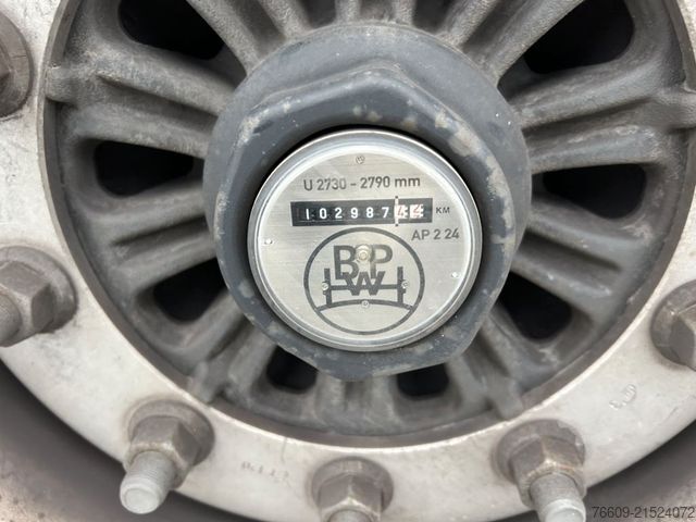 Priklopnik z menjalnim šasijem KRONE 2 Achswechselfahrgestell, Typ: MAXI AZW 18 eL3B7