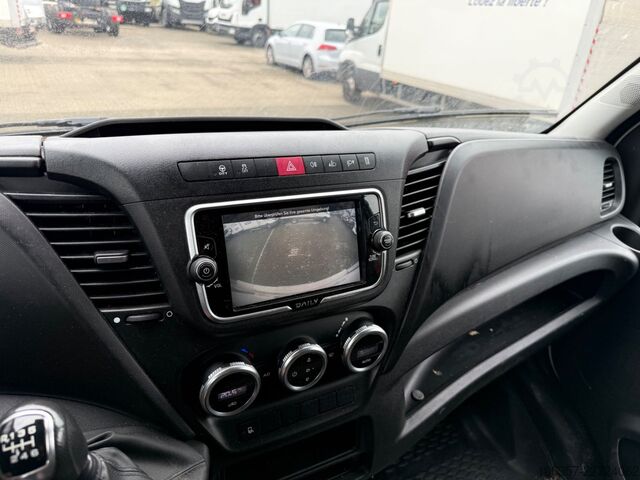 Dostavno vozilo s kesonom IVECO Daily 35C16 3,0L Koffer LBW 750kg Euro6E Seitent
