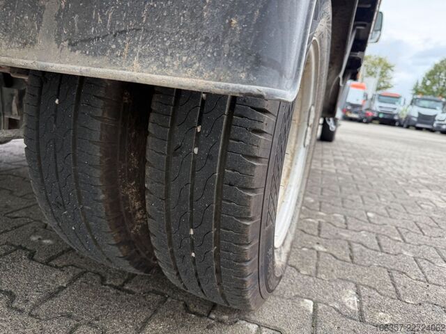 Dostavno vozilo s kesonom IVECO Daily 35C16 3,0L Koffer LBW 750kg Euro6E Seitent