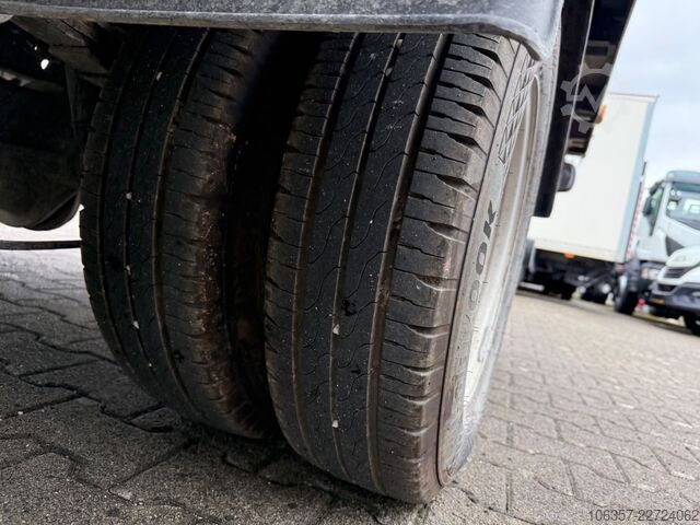 Dostavno vozilo s kesonom IVECO Daily 35C16 3,0L Koffer LBW 750kg Euro6E Seitent