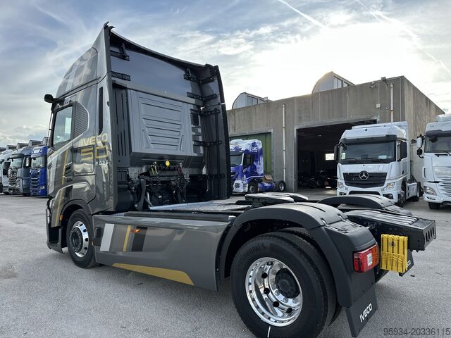 Standard-Sattelzugmaschine Iveco S-WAY 500 