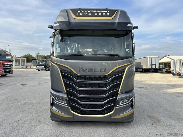 Standard-Sattelzugmaschine Iveco S-WAY 500 