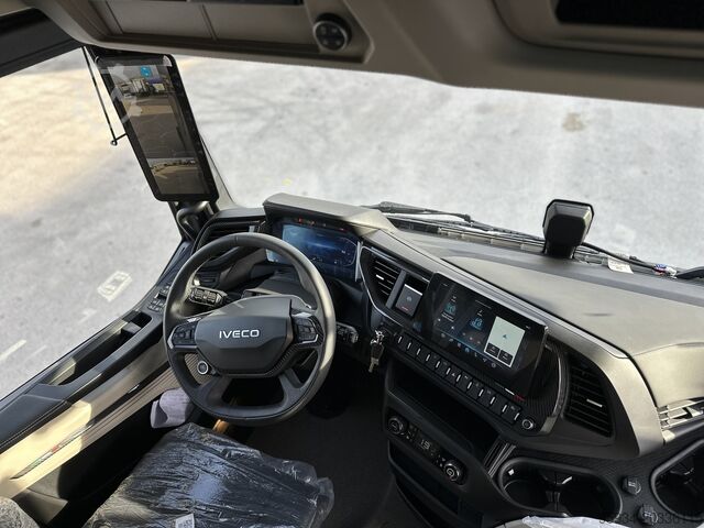Standard-Sattelzugmaschine Iveco S-WAY 500 